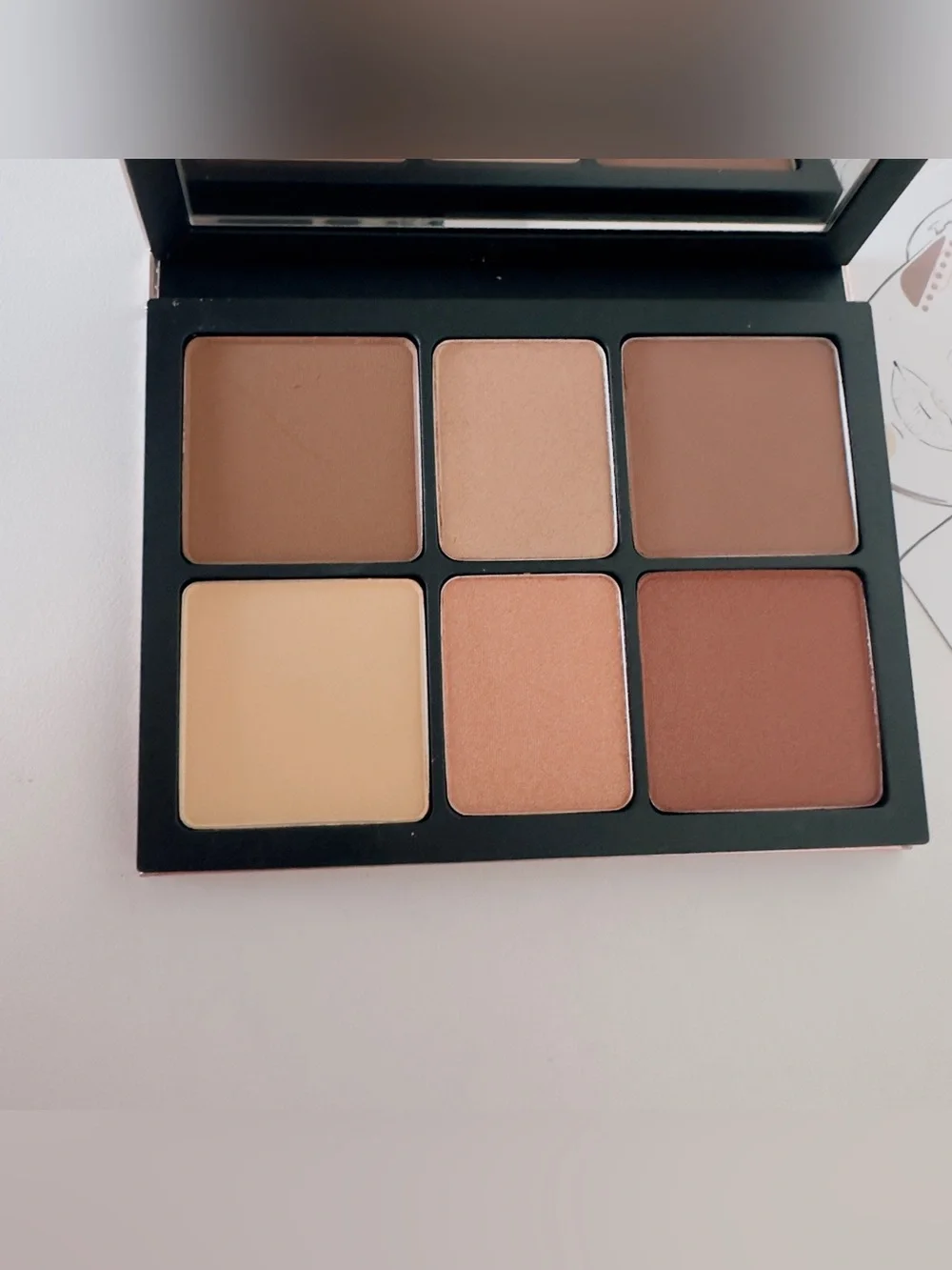 Smashbox The Cali Contour Palette in Medium/Dark